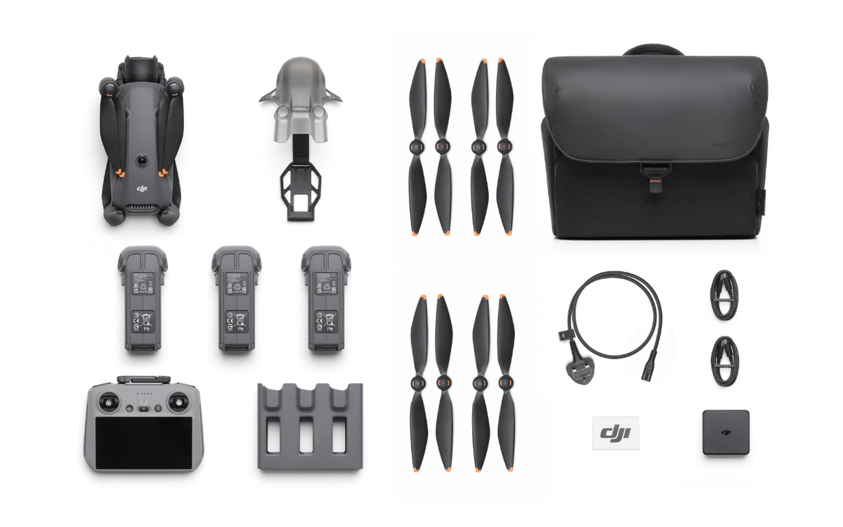 DJI Mavic 4 Pro Fly More Combo