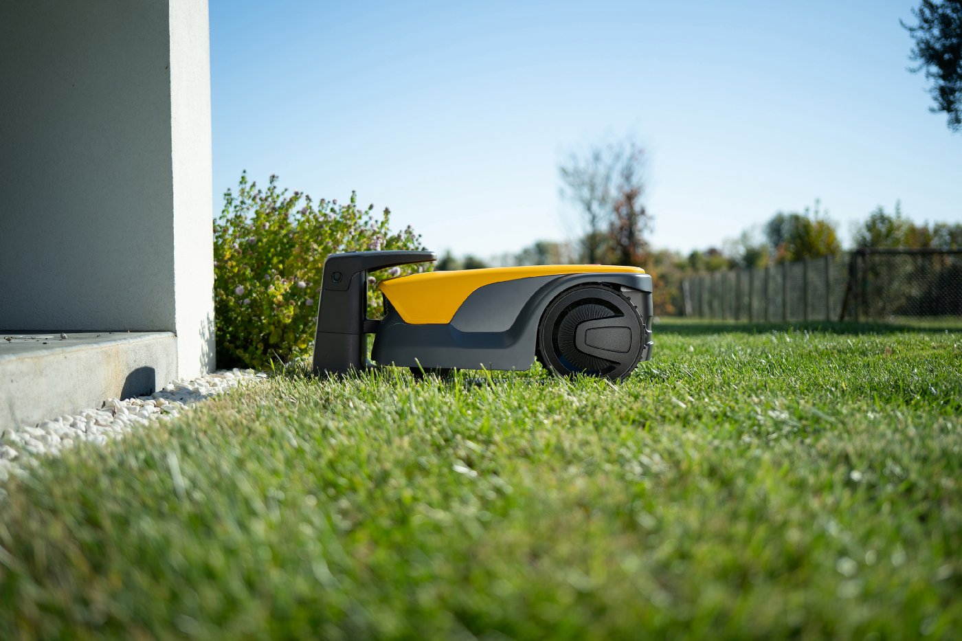 Stiga kabelloser Mähroboter A 6v - Vorführgerät minimale Gebrauchsspuren