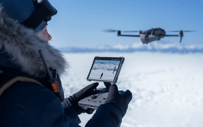 DJI Mavic 4 Pro Creator Combo
