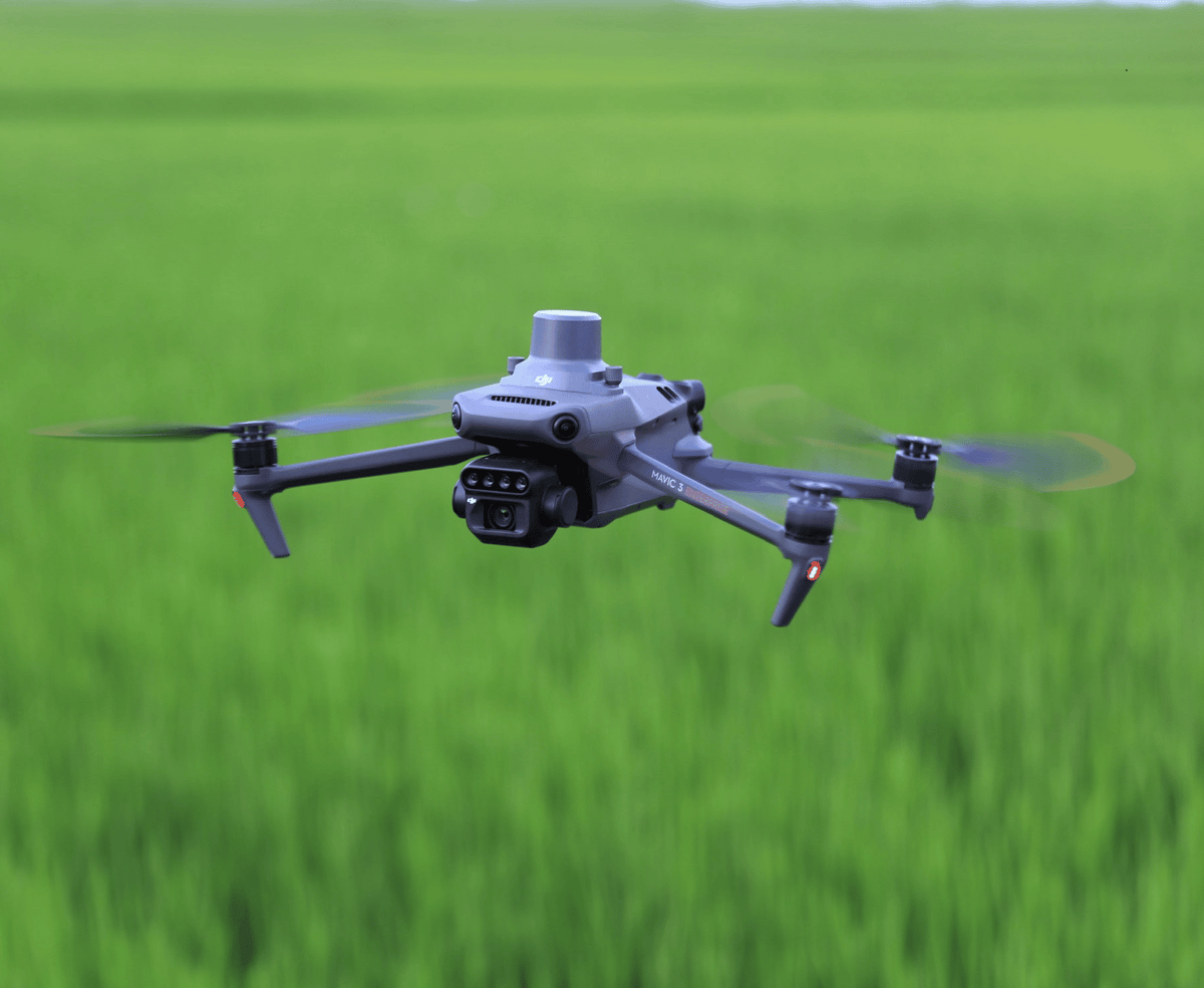 DJI Mavic 3 Multispectral (C2) (ink. 12 Monate DJI Care Enterprise Basic, 1x Maintenance)