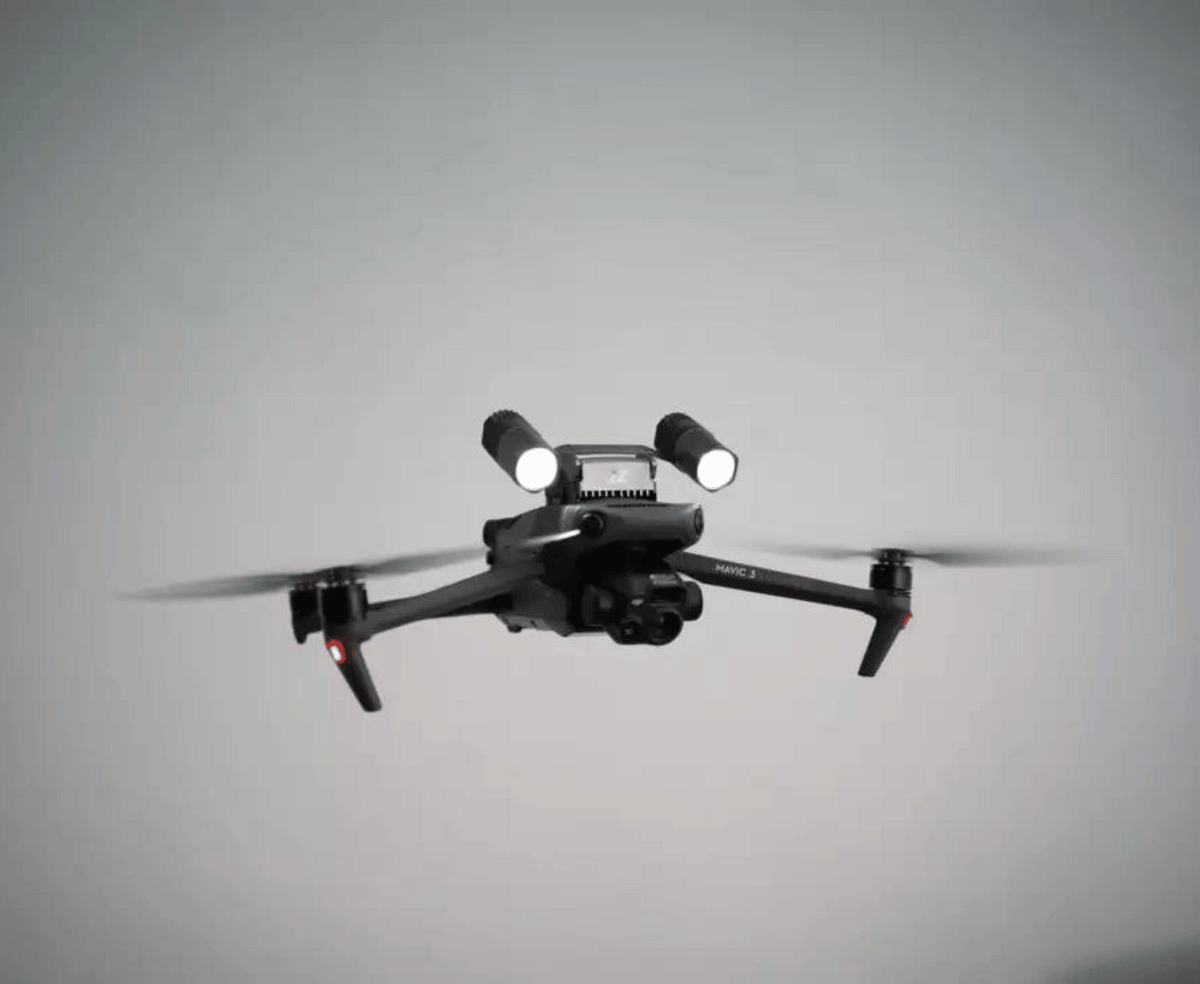 JLIdrone - DJI Mavic 3 Enterprise Serie - Suchscheinwerfer T30