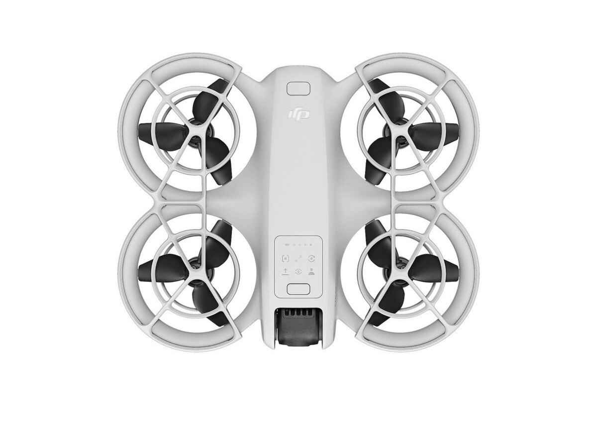 DJI Neo (Fly More Combo)