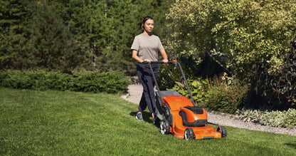 Husqvarna Akku-Rasenmäher LC 247i ohne Akku und Ladegerät