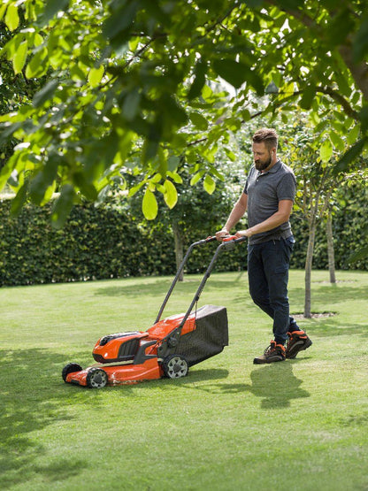 Husqvarna Akku-Rasenmäher LC 251i ohne Akku und Ladegerät