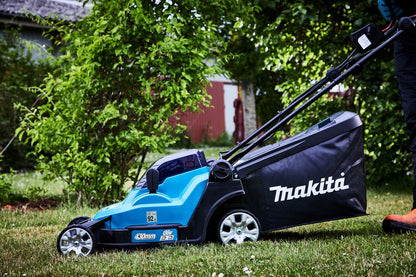 Makita Akku-Rasenmäher DLM432PT2 mit 2 Akkus 5 Ah und Doppelladegerät