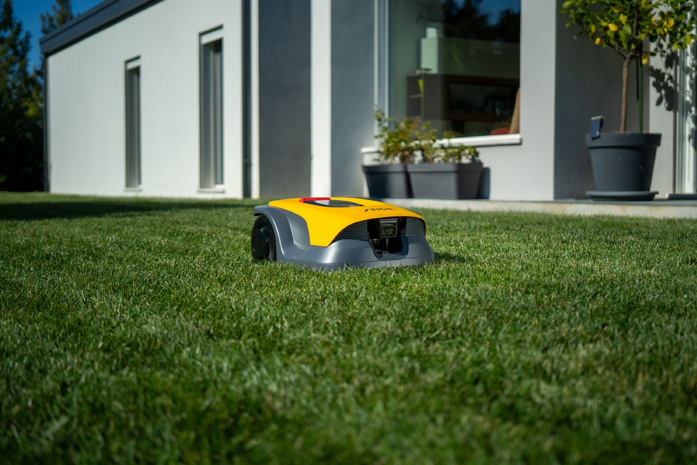 Stiga kabelloser Mähroboter A 6v - Vorführgerät minimale Gebrauchsspuren