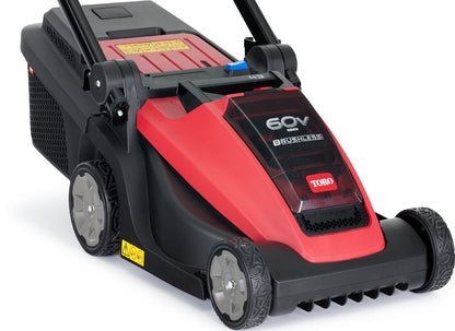 Toro Akku-Rasenmäher eMulticycler eL43PST 43 cm Rasenmäher - Set mit 4 Ah Akku und Ladegerät