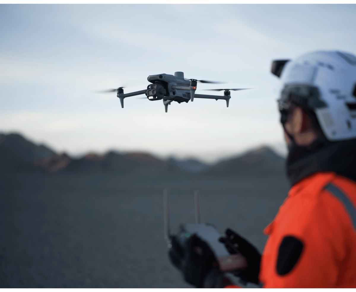 DJI Matrice 4 Thermal Drohnen-Set für Photovoltaik- und Solar-Inspektionen